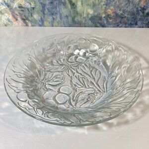 KIG Grapes And Leaves Clear 9" Glass Plate Set of 2